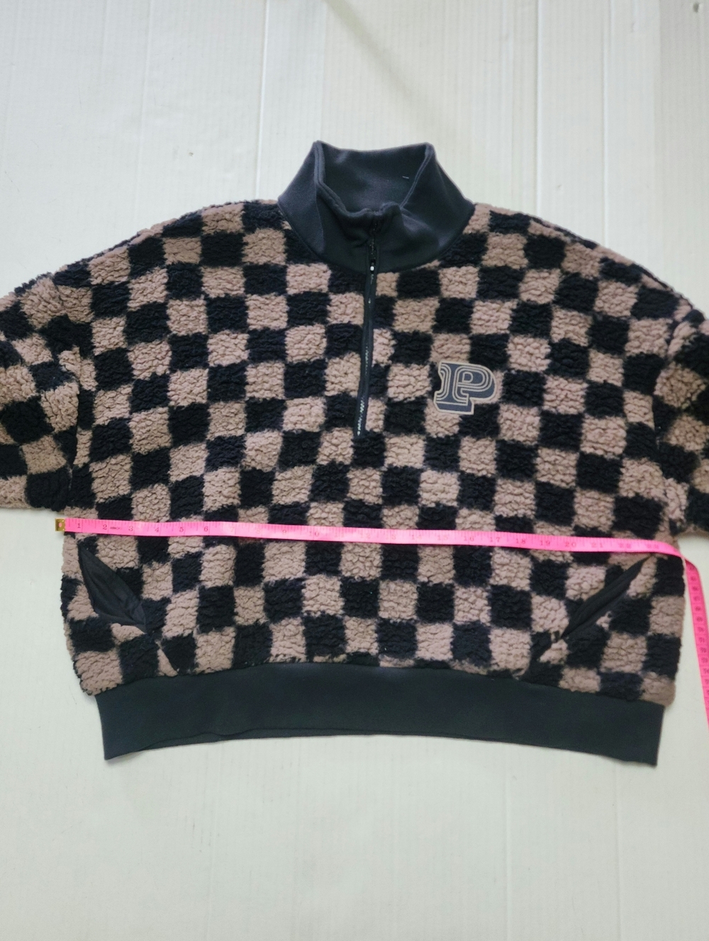 VS PINK Sweatshirt - Picture 8 of 8